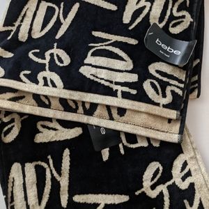 Bebe 2 Bath Towels Black Gold Boss Lady Print